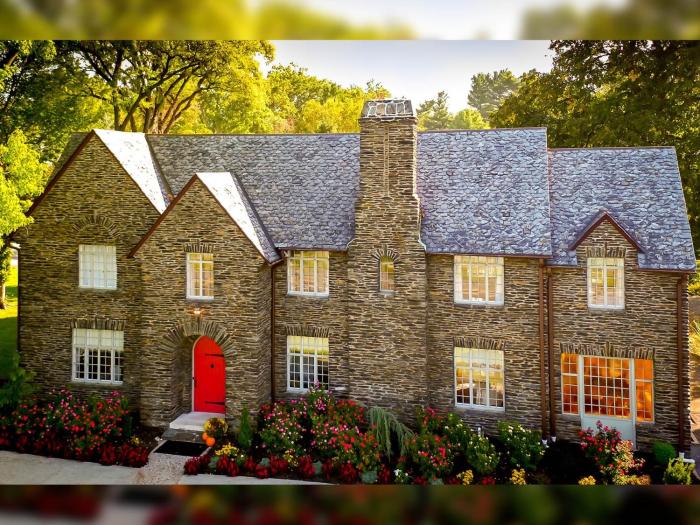 The Manor On Front,Dauphin County>>Dauphin,4 star