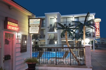 Horizon Motor Inn,Near Ocean Oasis Waterpark And Beach Club,2 star