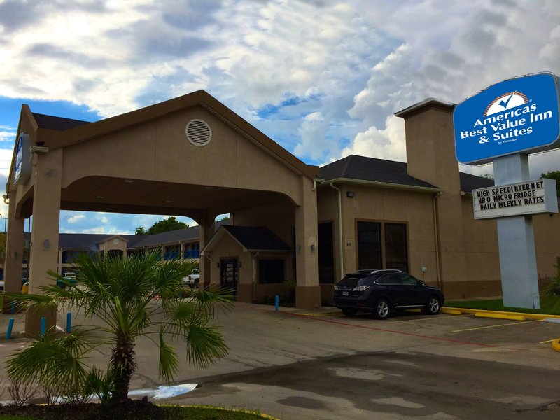 americas best value inn and suites mont belvieu houston