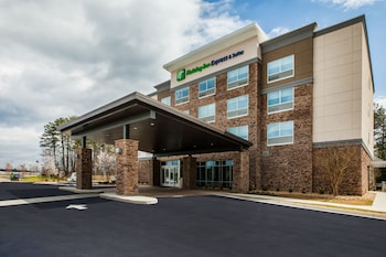 holiday inn express and suites atlanta n woodstock