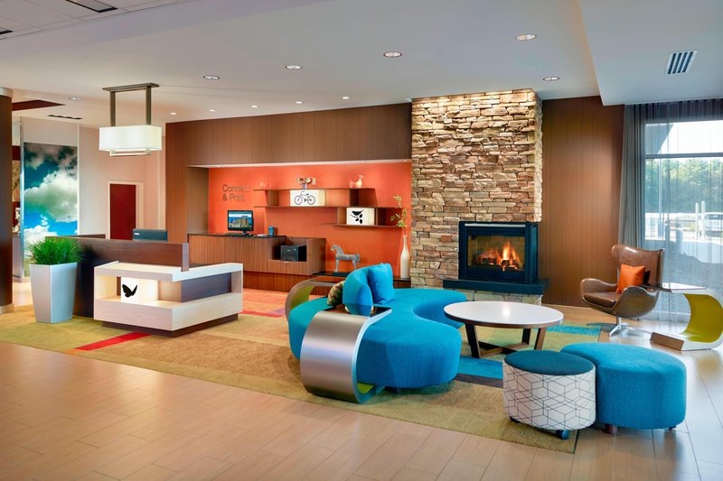 Fairfield Inn & Suites By Marriott Hendersonville Flat Rock,East Flat Rock>>Asheville,2.5 star