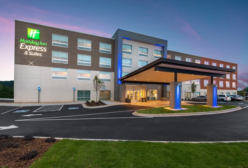 holiday inn express and suites gainesville lake lanier area