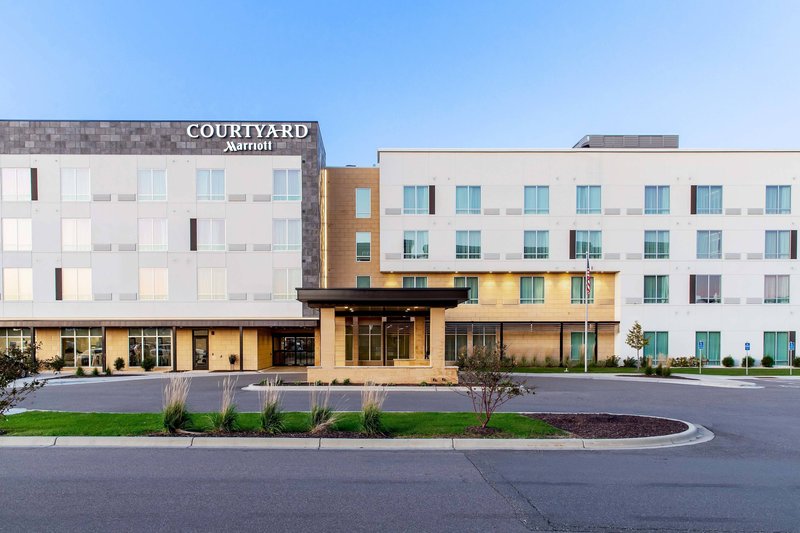 Courtyard By Marriott St Paul Woodbury