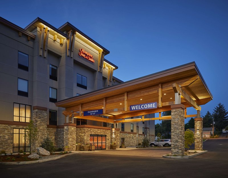 Hampton Inn & Suites Roseburg,Roseburg>>Douglas County,2.5 star