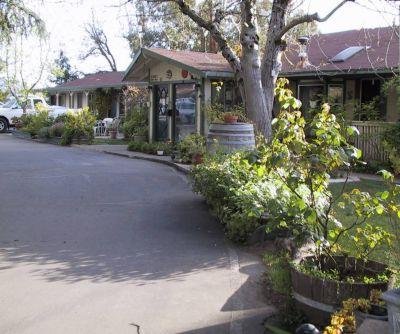 Kelseyville Motel