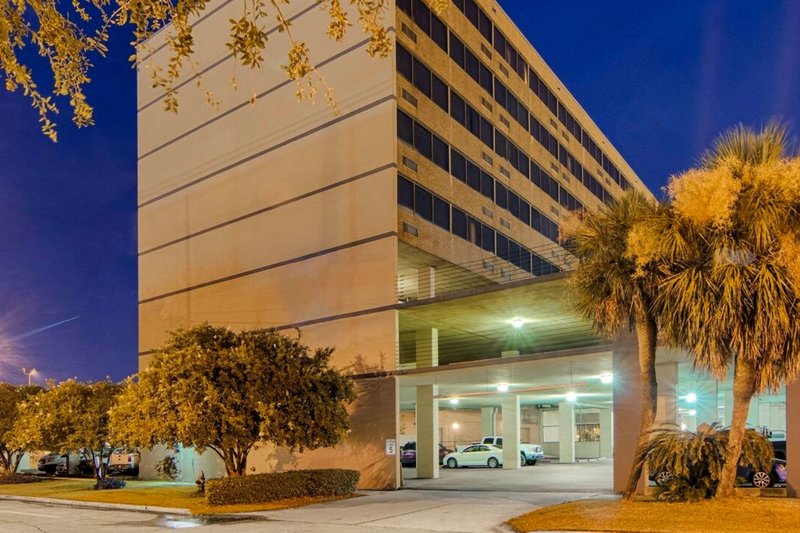 comfort inn and suites at copeland tower