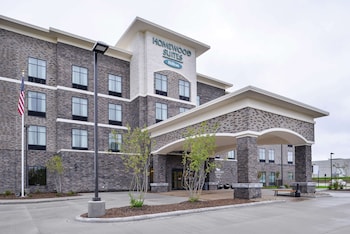 homewood suites by hilton des moines airport