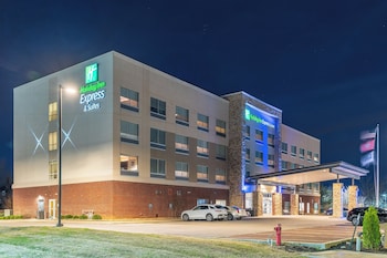 holiday inn express and suites nashville north springfield