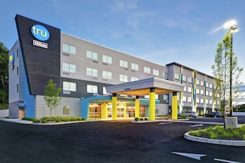 tru by hilton chicopee springfield