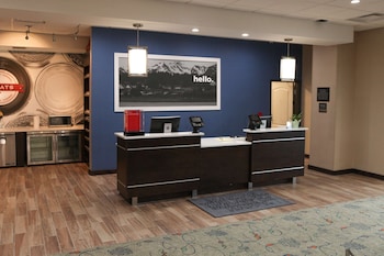 hampton inn and suites lafayette medical center co