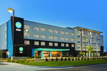 tru by hilton wichita northeast