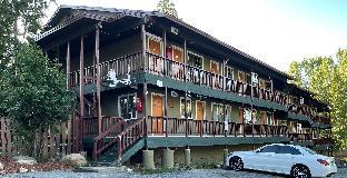 Deep Creek Motel,Big Bear>>Arrowbear Lake,2 star