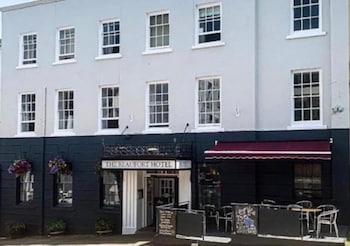 The Beaufort Hotel,Chepstow>>Cardiff,2.5 star
