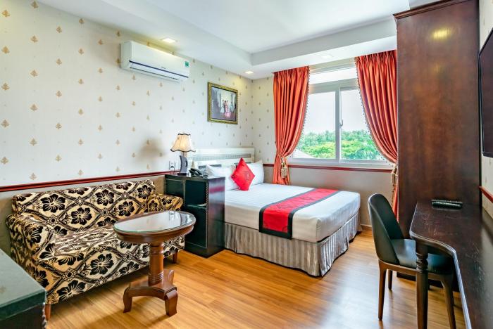 collection o emerald luxury apartment near secc