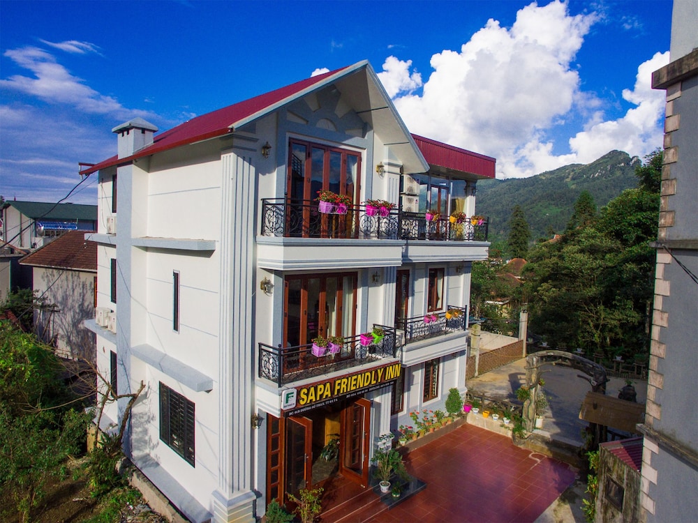 sapa friendly inn and travel