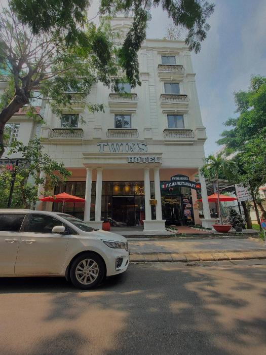 twins hotel