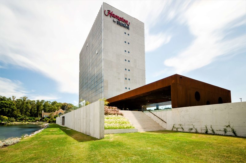Hampton By Hilton Montevideo Carrasco,Canelones Department>>Canelones,3.5 star