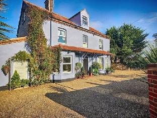 Hooray Henrys Sheringham