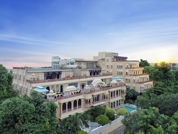 Shahpura House,Bani Park,5 star