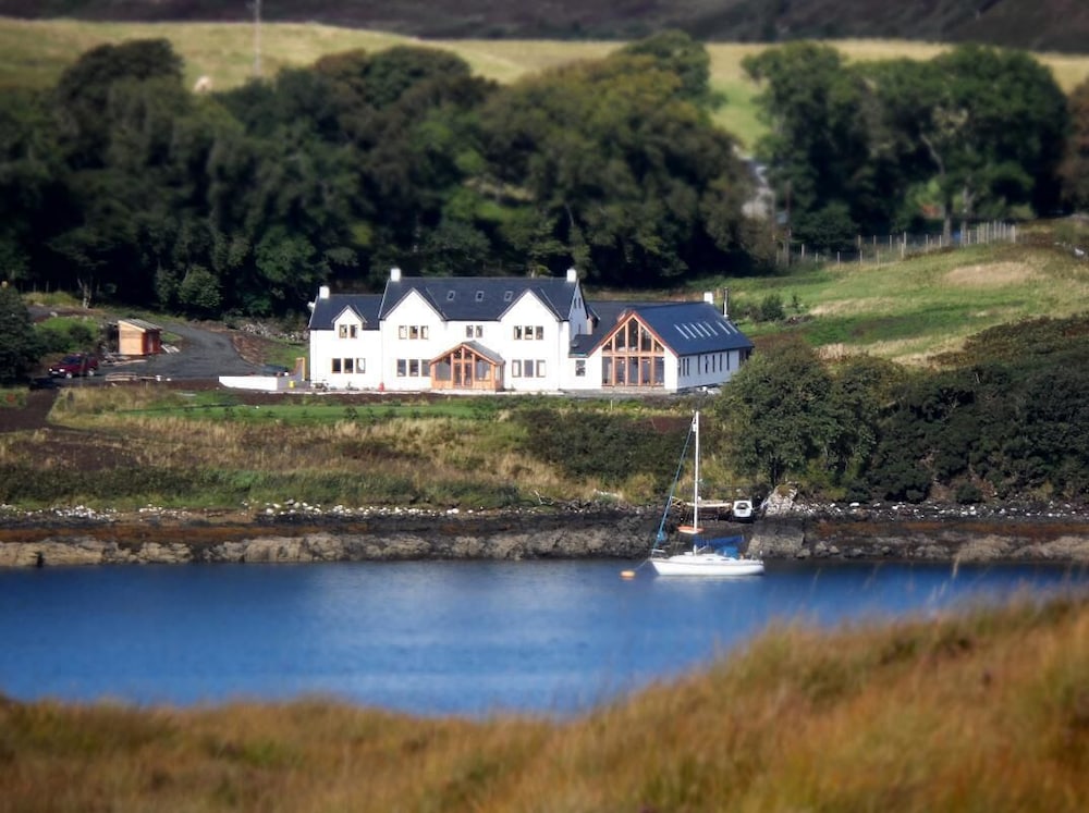 Redwood House Hotel,Eyre>>Edinbane,3 star