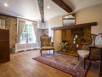 Green Farmhouse,Kent>>Bobbing,4 star