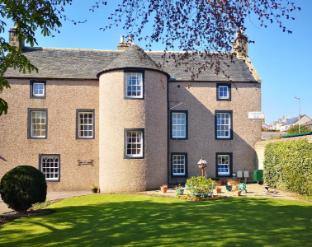 Lossiemouth House,Moray>>Lossiemouth,4 star