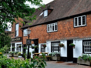 The Rose & Crown,East Sussex>>Burwash,3 star