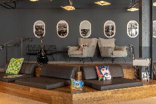 Moxy London Heathrow Airport,Cranford>>Camberley,3.5 star