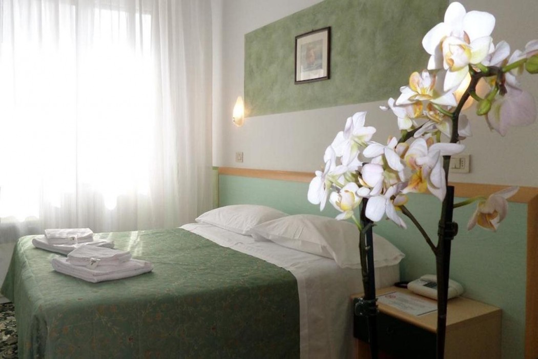 hotel astoria