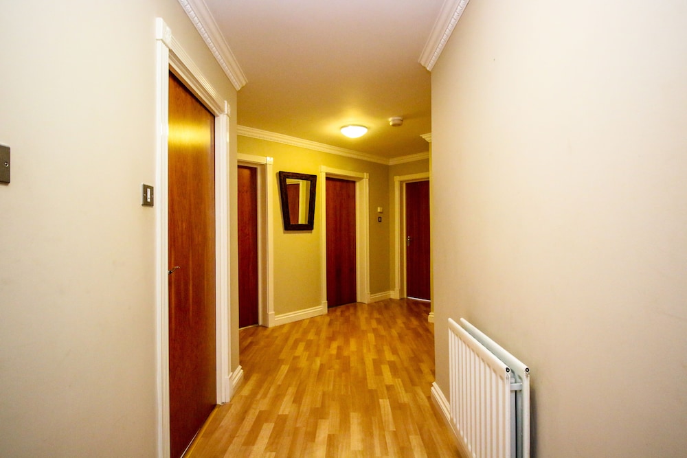 Turnberry Apartments,Near Turnberry Golf Club,0 star