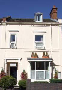 Hedley Villa Guest House,Sherbourne>>Royal Leamington Spa,3 star