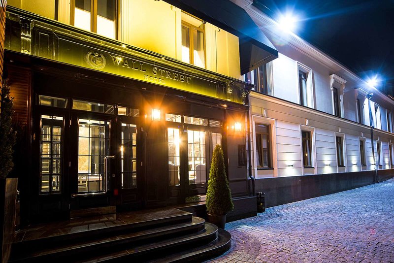 Wall Street Maestro,Odessa>>Odesa,4 star