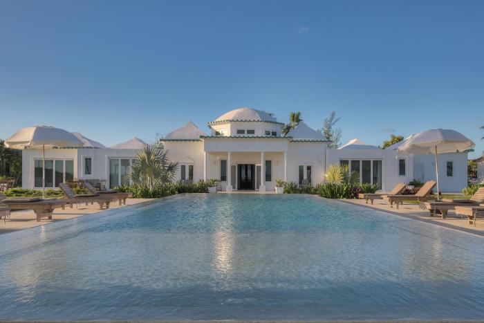 La Bougainvillea Hotel And Villas,Central Eleuthera>>Bahamas,3.5 star