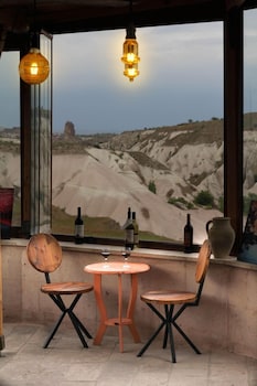 Valley Inn Cave Hotel,Near Ortahisar Castle,3 star