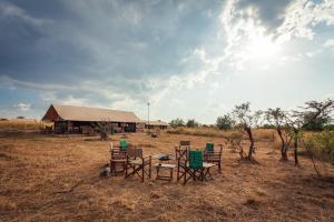 Gnu Mara River Camp,Mugumu>>Kogatende,3 star