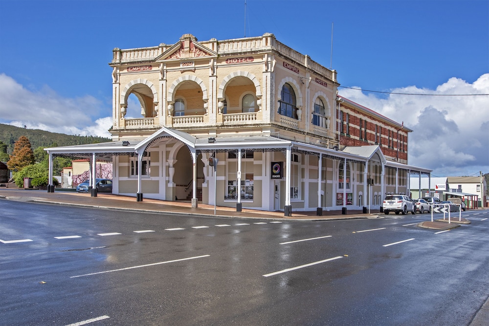 Empire Hotel Queenstown,Tasmania>>Queenstown,2.5 star