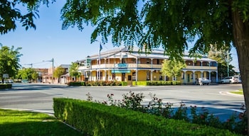 Boorowa Hotel