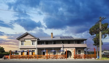Royal Hotel Capertee,Ben Bullen>>Bathurst,2 star