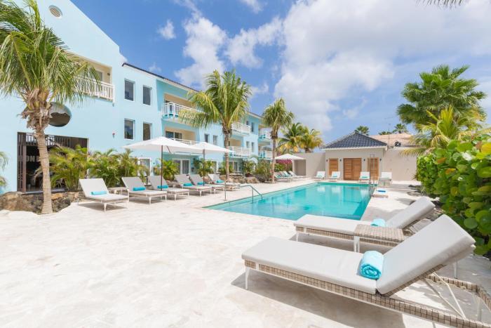 dolphin suites and wellness curacao