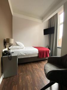 Hotel New Regina,Mouscron>>Ieper,3 star