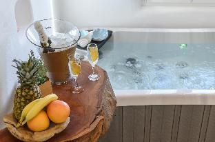 naxos island escape