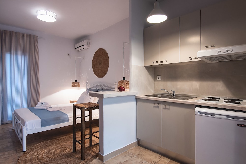 Kallisti Studios,Molos>>Evia,3 star