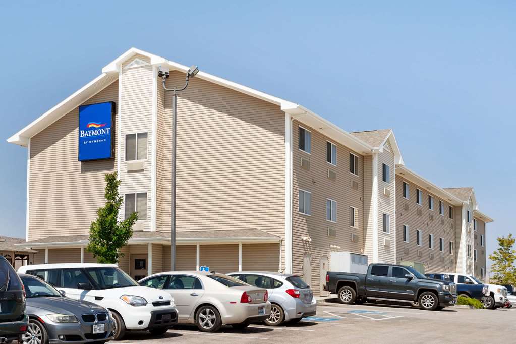 Baymont By Wyndham Rawlins,Rawlins>>Green River,2.5 star