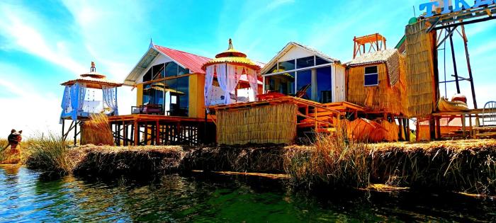 Uros Lake Titicaca Lodge,Pucarlaya>>Puno,3 star