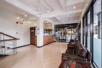 Governor Forbes Inn - Manila City Center,,3 star