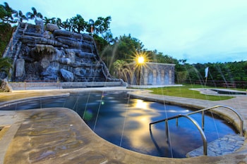 Sol Y Viento Hotel,In Calamba,3 star