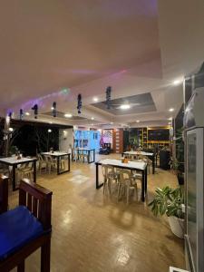 Adriana's Place,In Panglao,2 star