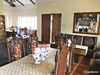 royal thee bed and breakfast