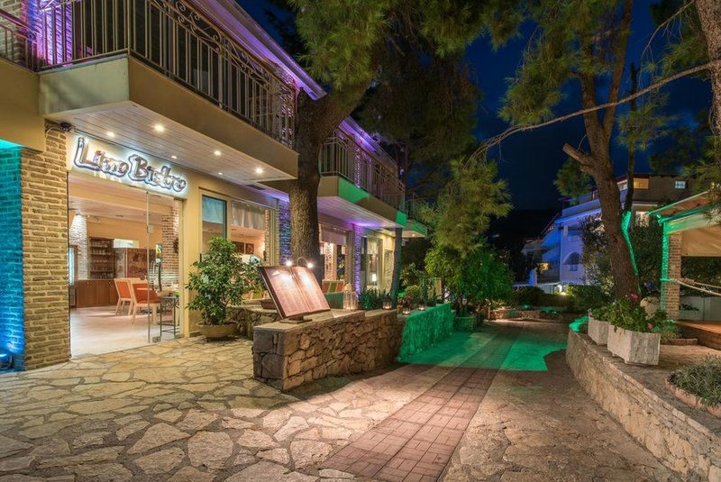 Koukounaria Hotel & Suites,Katastari>>Alykes,4 star