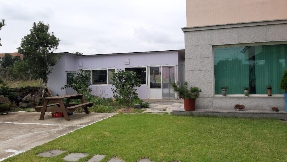 Woojinsam Pension,Jeju City>>Jeju,3 star